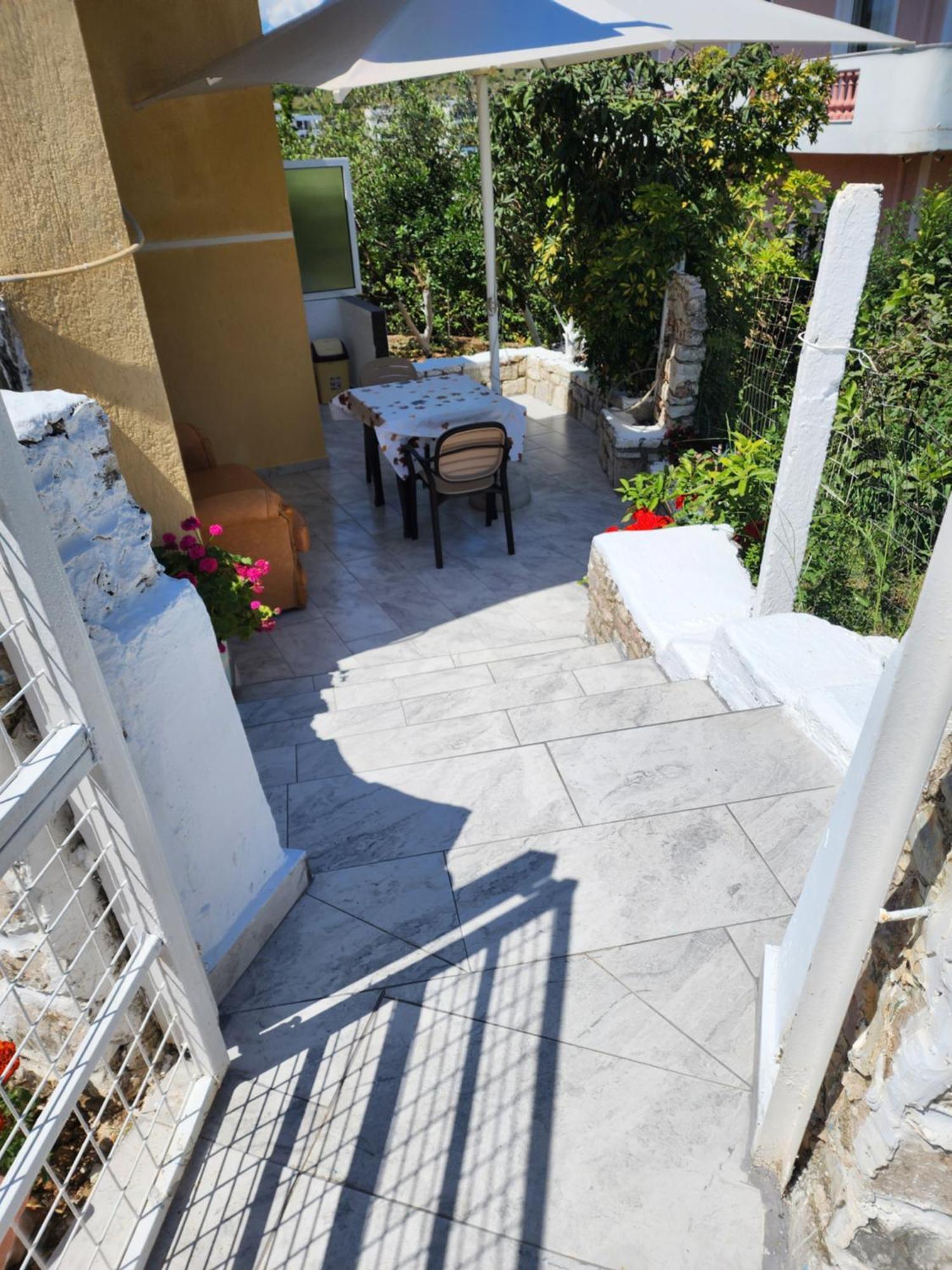 Vila Bilbil Ksamil Bagian luar foto